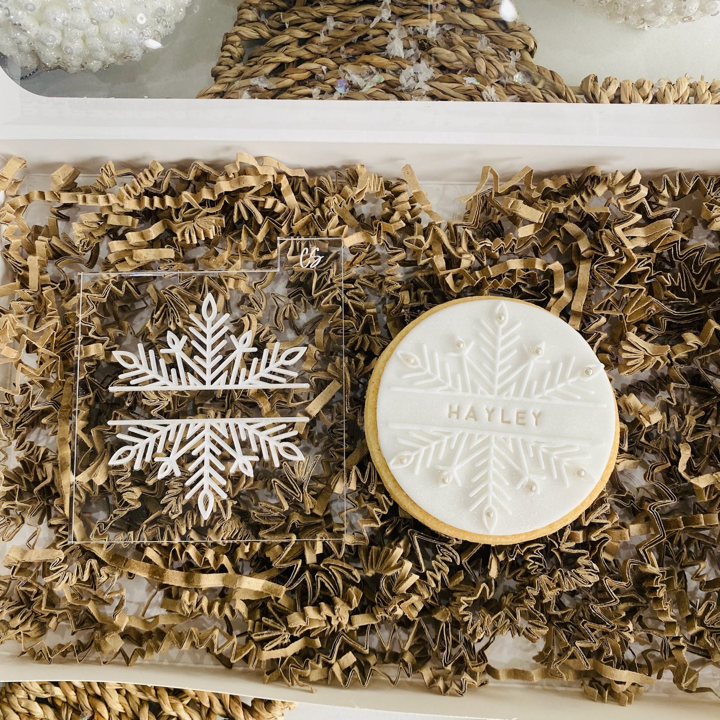 Snowflake Monogram - Embosser